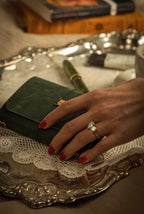 Intime (A6): III Adorned